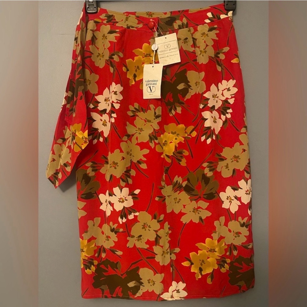 ✨💎NWT💎✨VALENTINO GARAVANI FLORAL WRAP SKIRT SIZE 42/8! - Picture 2 of 5